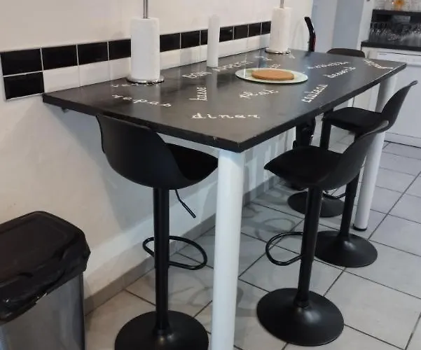 Quartier Saint Jacques - Maison 5 *