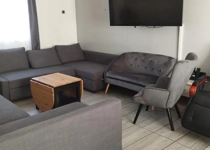 Quartier Saint Jacques - Maison 5 *