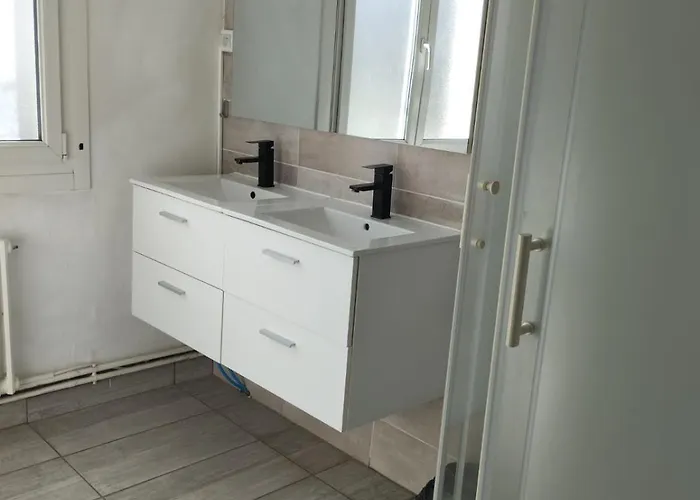 Hébergement de vacances Quartier Saint Jacques - Maison 5 *